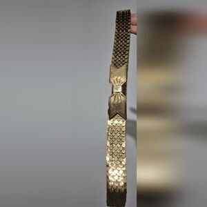 VINTAGE 90s Gold Fish Scale Stretch Bow Buckled Belt Women Y2K Btw 28"-35"